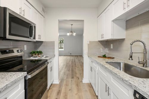 apt-114-1701 Upland Dr, Houston, TX, 77043-3511 | Card Image