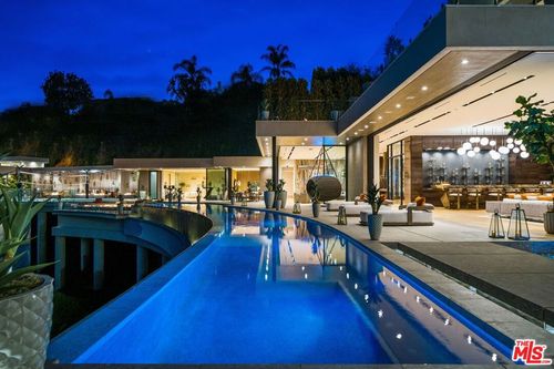 9330 Flicker Way, LOS ANGELES, CA, 90069-1728 | Card Image