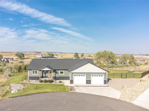 7644 White Pine Cir, Billings, MT, 59106-8616 | Card Image