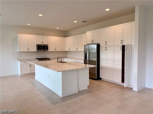 20885 Thistle Leaf Ln, ESTERO, FL, 33928-4082 | Card Image