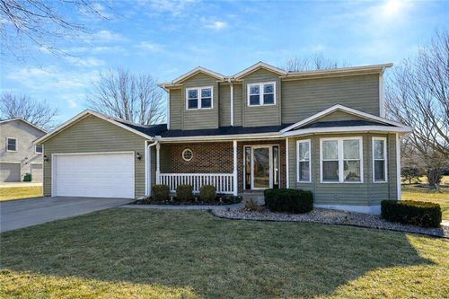 822 W Edwards St, Maryville, MO, 64468-2178 | Card Image