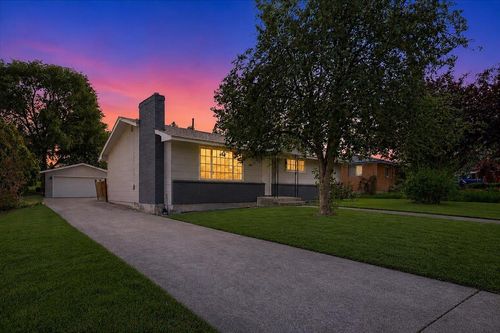 724 W Carolina Way, Spokane, WA, 99208-6405 | Card Image