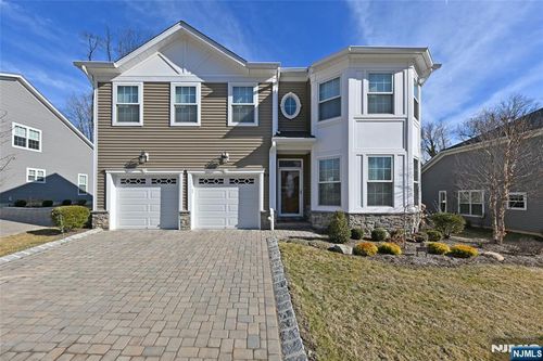 22 Arden Pl, Hillsdale, NJ, 07642-1236 | Card Image