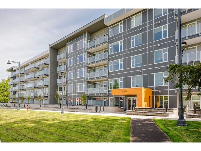 124 - 10838 Whalley Boulevard, Condo with 2 bedrooms, 2 bathrooms and 1 parking in Surrey BC | Image 1