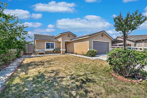 557 Camellia Dr, Chowchilla, CA, 93610-2087 | Card Image
