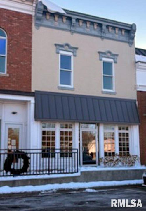 108 E Main St, Elmwood, IL, 61529-7963 | Card Image