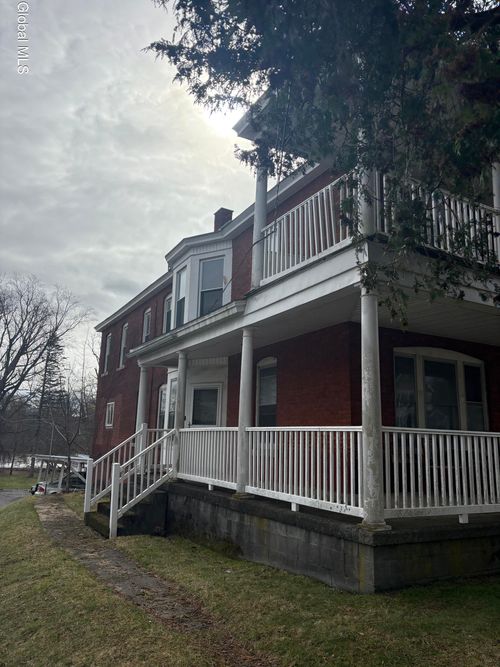 252 S Main St, Mechanicville, NY, 12118-2616 | Card Image