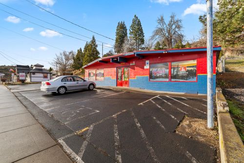 1414 Oregon Ave, Klamath Falls, OR, 97601-6542 | Card Image