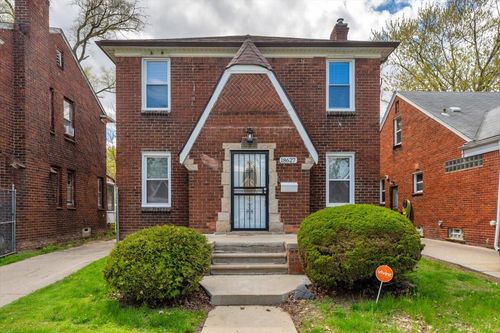 18627 Washburn St, Detroit, MI, 48221-1915 | Card Image