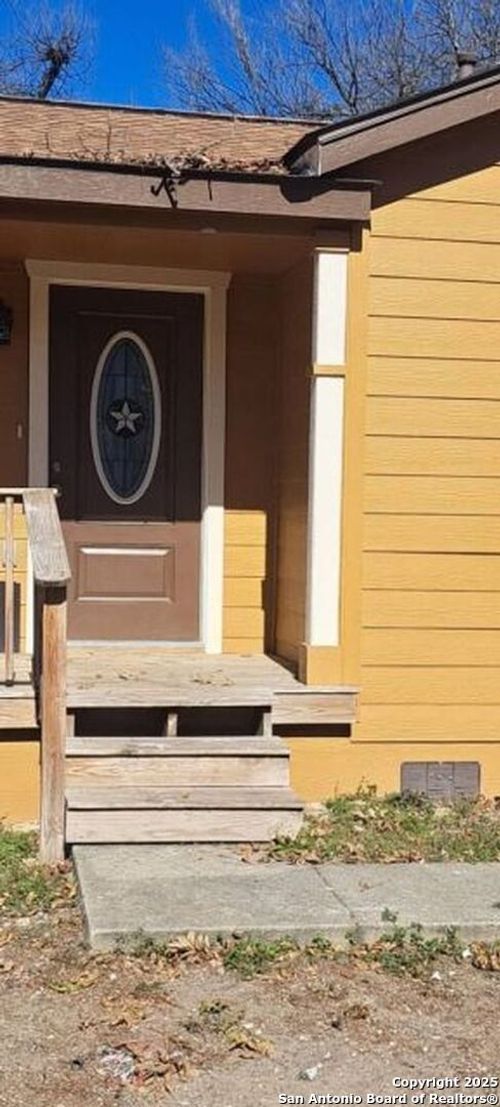 143 Grapeland, San Antonio, TX, 78214 | Card Image