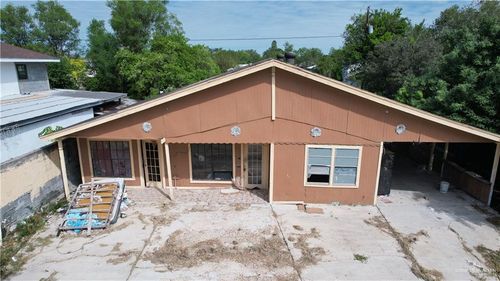 324 San Vicente Dr, Alamo, TX, 78516-9419 | Card Image