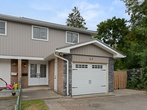 41 Highland Dr, Port Hope, ON, L1A2B3 | Card Image