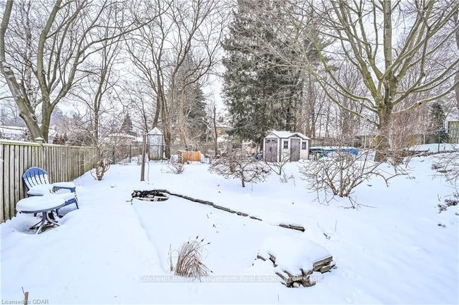 18 Crestwood Dr, House other with 3 bedrooms, 2 bathrooms and 4 parking in Cambridge ON | Image 41