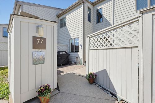 77 Windward Ln, Bristol, RI, 02809-1546 | Card Image