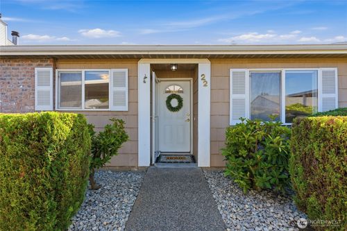 22-4214 84th St Ne, Marysville, WA, 98270-3454 | Card Image