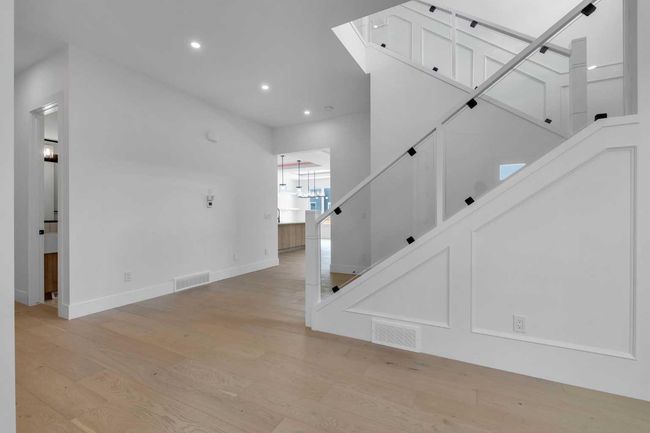223 Kinniburgh Loop, House other with 4 bedrooms, 4 bathrooms and 5 parking in Chestermere AB | Image 10