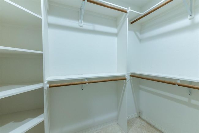 Primary Closet | Image 34