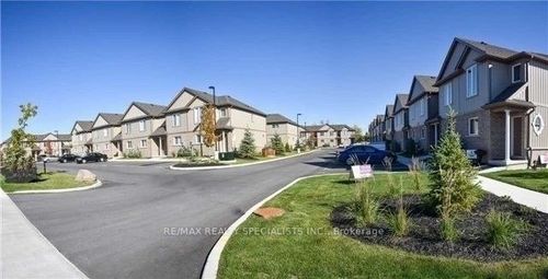 89-7768 Ascot Cir, Niagara Falls, ON, L2H3P9 | Card Image