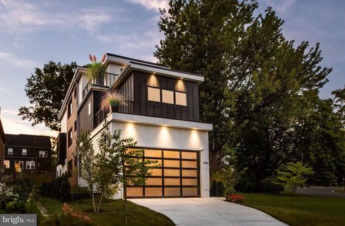 6940 Spruce St, FALLS CHURCH, VA, 22046-2217 | Card Image