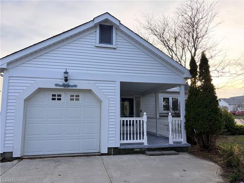 209 Haldane Crt, Waterloo, ON, N2T1T6 | Card Image