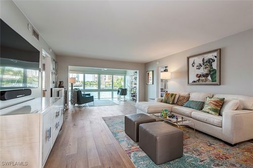 apt-203-4155 Crayton Rd, NAPLES, FL, 34103-3109 | Card Image