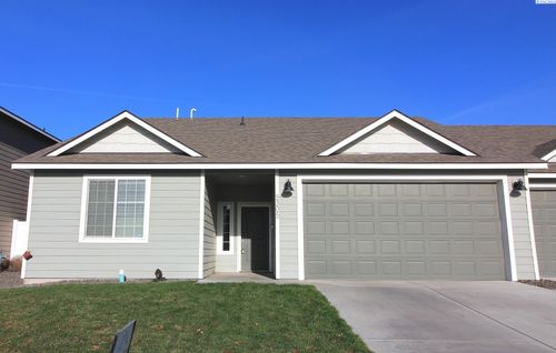 5305 Remington Dr, Pasco, WA, 99301-8596 | Card Image