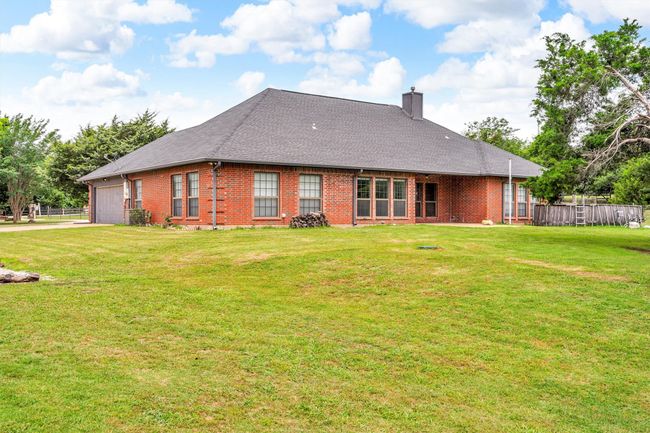 2310 N Walnut Grove Rd, House other with 4 bedrooms, 4 bathrooms and null parking in Midlothian TX | Image 32
