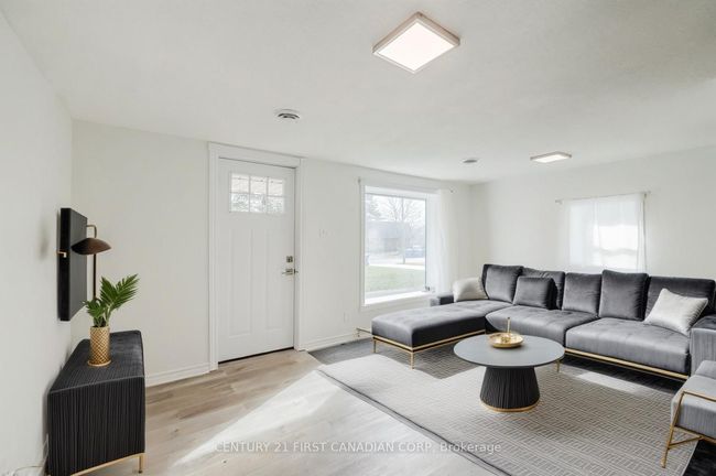 47 Broadway Ave, House other with 2 bedrooms, 1 bathrooms and 4 parking in Ridgetown ON | Image 4