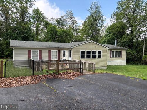 180 Lilly Rd, HONEY BROOK, PA, 19344-9069 | Card Image