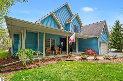 41-4364 Pointe Pl, Oscoda, MI, 48750-1057 | Card Image