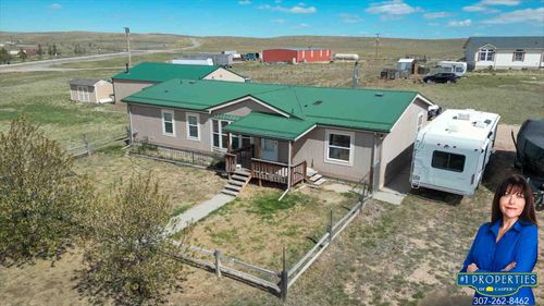 9 N Bobcat Road, Glenrock, WY, 82637 | Card Image