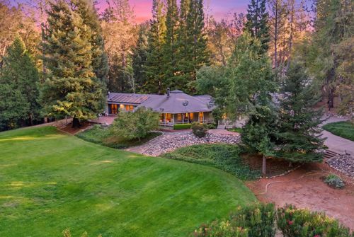 10721 Douglas Lane, Nevada City, CA, 95959 | Card Image