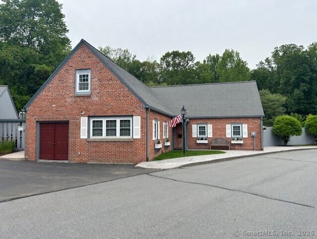144 - 144 Roberton Crossing Cross, Condo with 2 bedrooms, 3 bathrooms and null parking in Fairfield CT | Image 12
