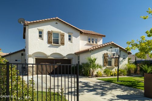 6550 Bicknell Ct, Palmdale, CA, 93552 | Card Image