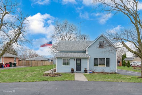 311 N Cedar St, Gardner, IL, 60424-7072 | Card Image