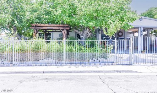 2824 El Toreador St, Las Vegas, NV, 89169-1794 | Card Image
