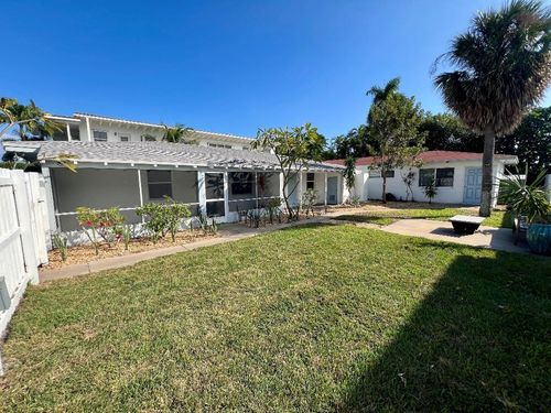 4-1235 Beach Rd, Riviera Beach, FL, 33404-5779 | Card Image