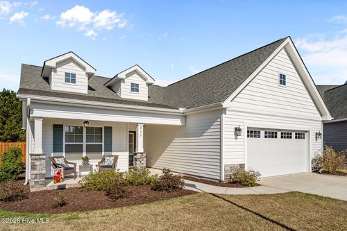 335 Long Pond Dr, Sneads Ferry, NC, 28460-8315 | Card Image