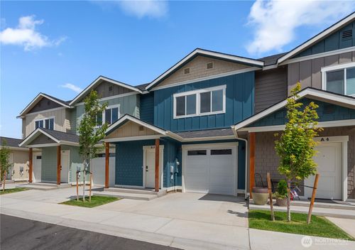 a3-1030 Finch Ln, Wenatchee, WA, 98801 | Card Image