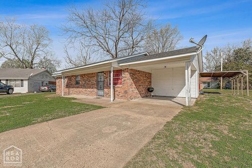 104 Marion Cir, Osceola, AR, 72370-2222 | Card Image