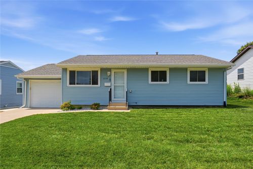 310 Peace Ave Nw, Cedar Rapids, IA, 52405-3421 | Card Image
