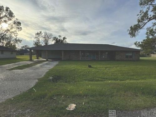 2121 S John Ave, Gonzales, LA, 70737-3712 | Card Image