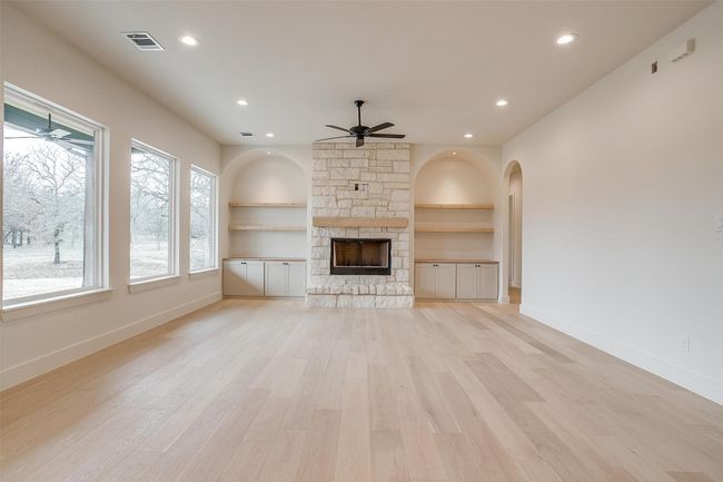 269 Sugartree Cir, House other with 5 bedrooms, 5 bathrooms and null parking in Lipan TX | Image 17