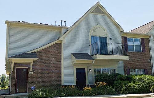 9621 Lakeside Dr, Ypsilanti, MI, 48197-3031 | Card Image