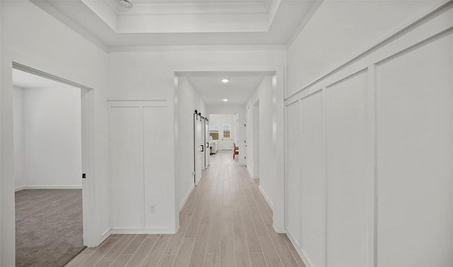 Welcoming foyer (*Photo not of actual home and used for illustration purposes only.) | Image 6