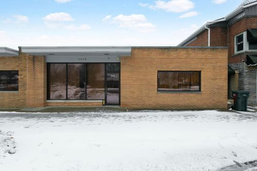 1318 Mishawaka Ave, South Bend, IN, 46615-3919 | Card Image