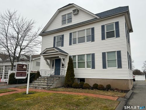 16 Brace Road, West Hartford, CT, 06107 | Card Image