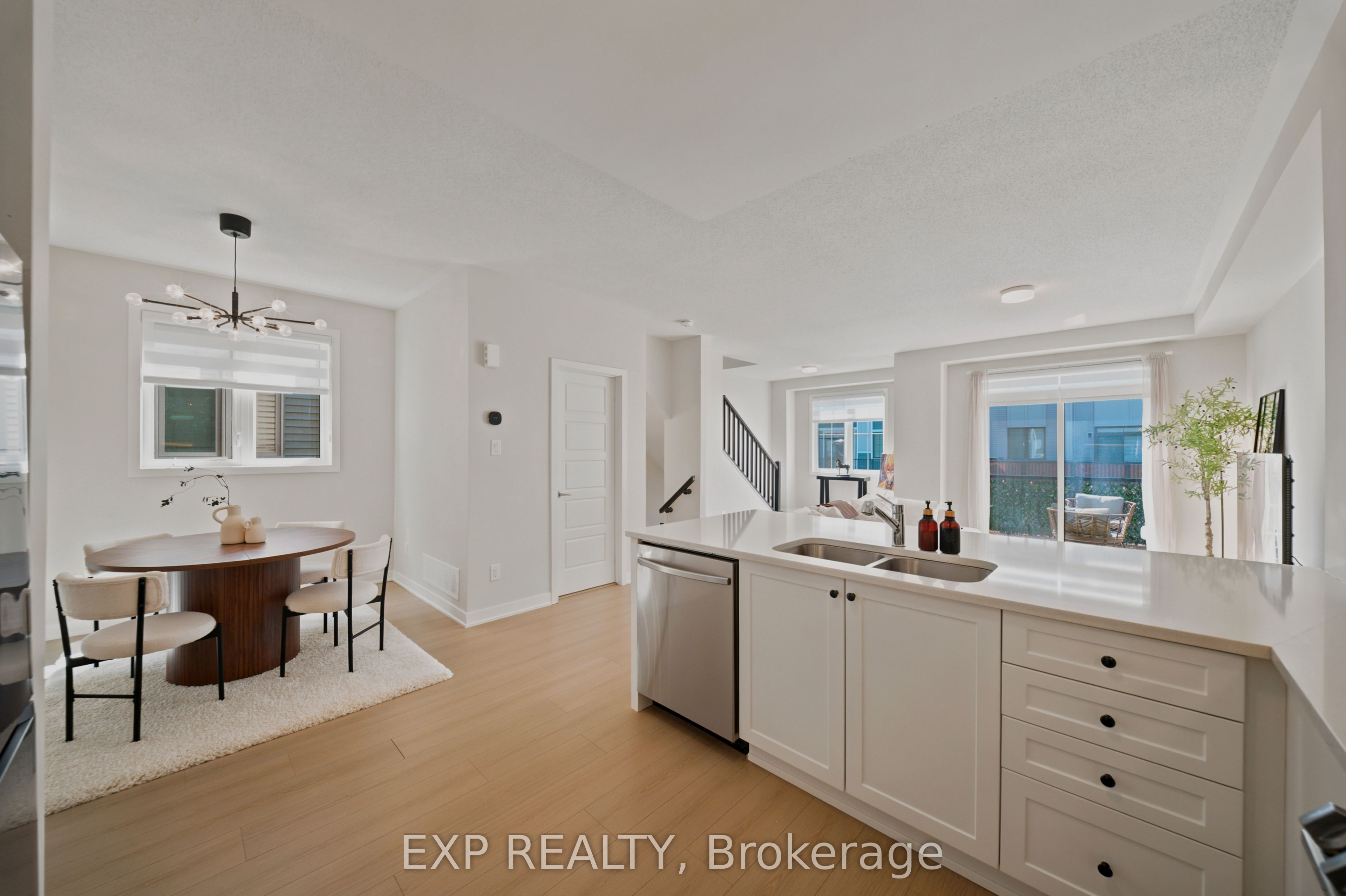Residential in Barrhaven 5