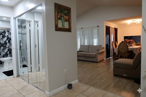 9740 Sw 13th St, Pembroke Pines, FL, 33025-3666 | Card Image