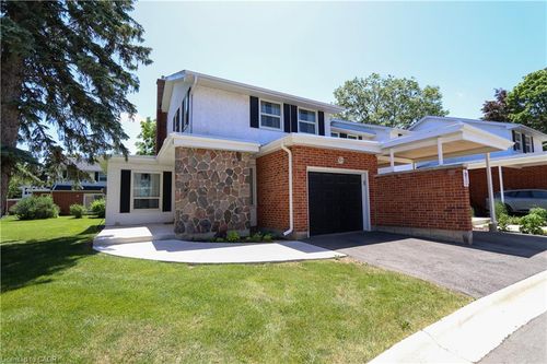 1-423 Keats Way, Waterloo, ON, N2L5S7 | Card Image